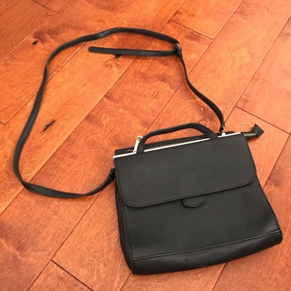 black crossbody bag - Picture 1 of 7